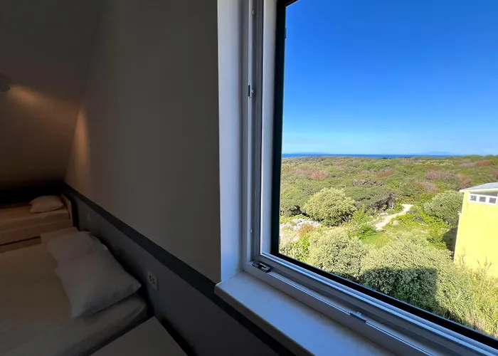 Penthouse Sky Deluxe
