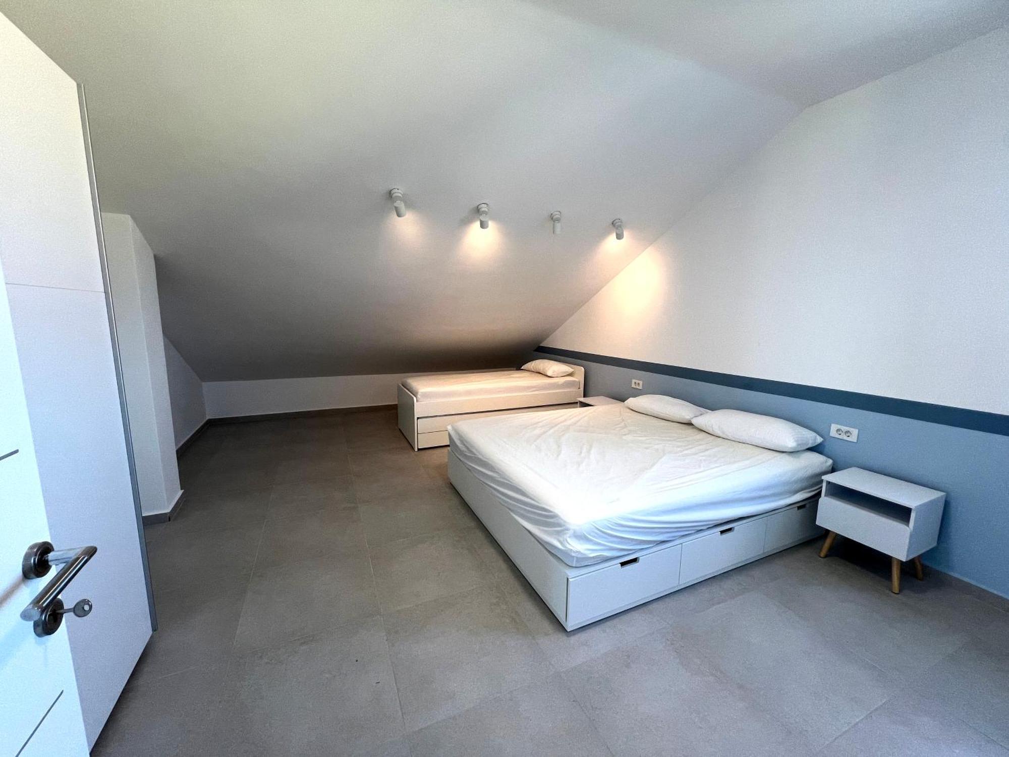 Penthouse Sky Deluxe